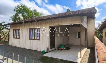 Imagem 2: Terreno com potencial localização para construção de Geminados, contém uma casa, Baependi