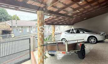 Imagem 2: Casa com 01 Suíte + 02 Quartos Localizada no Bairro São Luís - Jaraguá do Sul