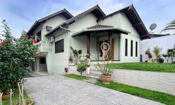 Imagem: Casa com 2 Suítes e 5 Vagas na Escola Agrícola!