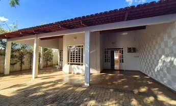 Imagem: Casa 4/4 com 2 suítes - 208 m²- 108 Sul