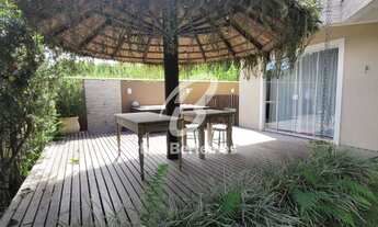 Imagem: Casa mobiliada à venda à 300m da praia