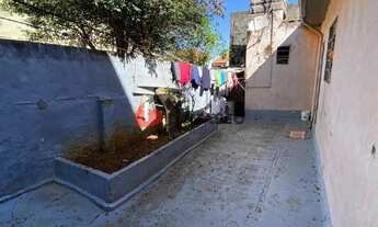 Imagem: Casa à venda 2 Quartos, 3 Vagas, 195M²