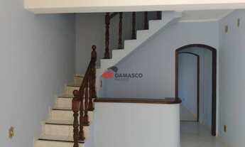 Imagem: Sobrado à venda 3 Quartos, 2 Vagas, 151M²