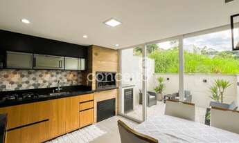 Imagem: Sobrado Semimobiliado com 2 Suítes na Escola