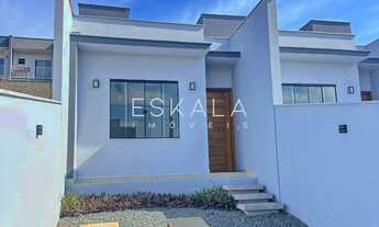 Imagem: Casa Geminada com 02 Dormitórios - Bairro