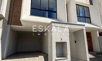 Imagem: TRIPLEX COM VAGA DE GARAGEM COBERTA