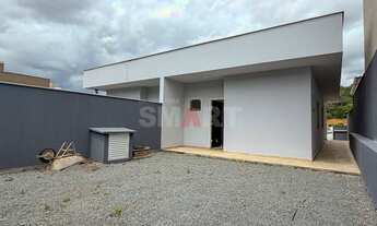 Imagem 3: Geminado térreo com 2 quartos e amplo espaço de fundos