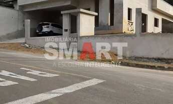 Imagem: Casa com suite mais 2 quartos e duas garagens