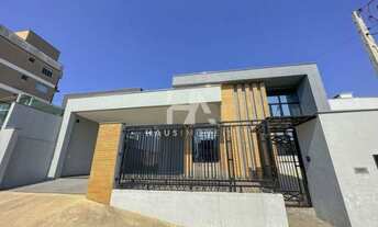 Imagem: Casa na Barra do Rio Cerro