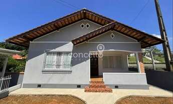 Imagem: Casa Semimobiliada com 3 Dormitórios na