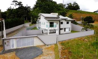 Imagem: Casa Alto Padrão com 4 Dormitórios, sendo