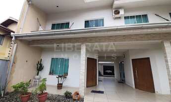 Imagem: Sobrado para locação na Meia Praia, Navegantes