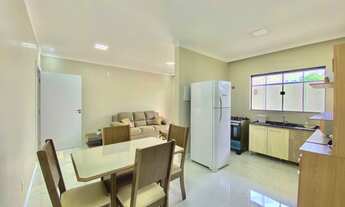 Imagem 7: Apartamento Térreo com 2 Dormitórios, Churrasqueira e Amplo Espaço Externo