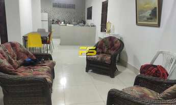 Imagem 3: Casa com 6 quartos à Venda