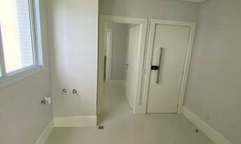 Imagem 2: Apartamento Ibiza Towers à Venda – 4 Suítes, Frente Mar, Mobiliado, Balneário Camboriú