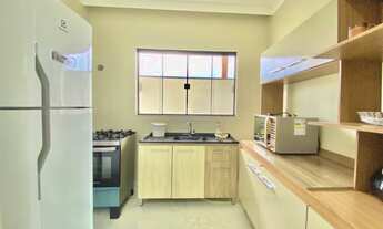 Imagem 6: Apartamento Térreo com 2 Dormitórios, Churrasqueira e Amplo Espaço Externo