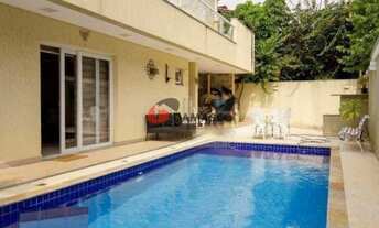 Imagem: Sobrado à venda 4 Quartos, 3 Suites, 4