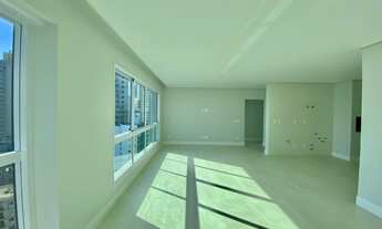 Imagem 4: Apartamento 04 dormitórios no centro de Balneário Camboriú