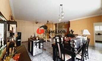 Imagem: Casa à venda, 04 quartos e 04 vagas de