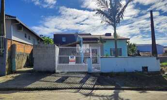 Imagem: Casa em Alvenaria com Laje no Centro da