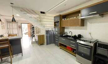 Imagem: Lindo sobrado a poucos metros do mar em