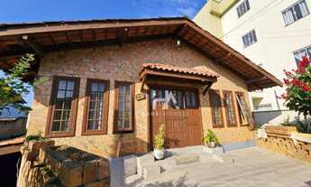 Imagem: CASA RESIDENCIAL, 5 dormitórios, 1 suítes