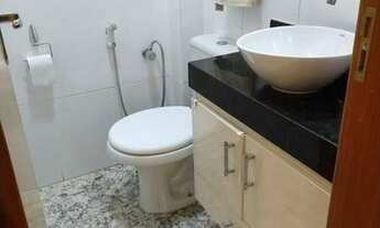 Imagem 2: A.C) Imóvel em Interlagos.