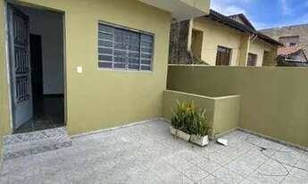 Imagem: Casa de 03 cômodos no Bairro São Francisco