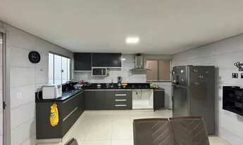 Imagem 3: MC- casa em hipódromo