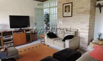 Imagem 2: Sobrado de 450m², 4 dormitórios, 1 suíte, 6 vagas, na Vila Arnoni