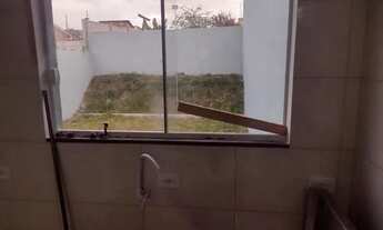 Imagem 6: Linda residência com amplo terreno em ótima localização de oficinas !!