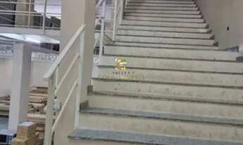 Imagem 2: Galpão/Depósito/Armazém para venda possui 367 metros quadrados