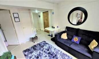 Imagem 2: Apartamento com 2 dormitórios, e 2 vagas, para venda no Jardim Marajoara