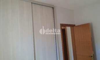 Imagem 3: Apartamento para aluguel, 2 quartos, 1 suíte, 1 vaga, Santa Mônica - Uberlândia/MG