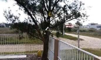 Imagem 2: Linda casa a na quadra do mar