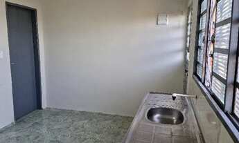 Imagem: Alugo Kitnet - R$ 725 - Disponível a partir