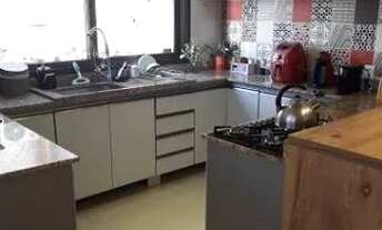 Imagem 4: Casa para venda com 120 metros quadrados com 3 quartos em Campo Grande - Santos - SP