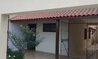 Imagem: Casa espaçosa e bem localizada