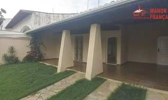 Imagem 2: Casa com 3 dormitórios para alugar, 166 m² por R$ 2.500,00/mês - Vila Paraíba - Guaratingu