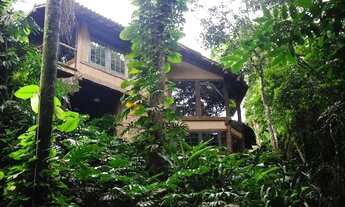 Imagem 2: Refugio em meio a natureza