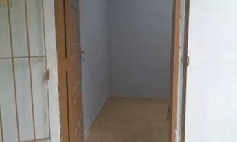 Imagem 6: Alugo kitnet Quarto com aluguel por R$500 /mês