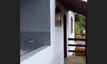 Imagem 4: Casa de 2 quartos com quintal no Quitandinha