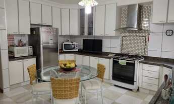 Imagem 4: Casa para venda com 248 metros quadrados com 3 quartos em Centro - Vinhedo - SP