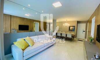 Imagem 2: Apartamento para venda tem 135 metros quadrados com 3 quartos em Centro - Juiz de Fora - M