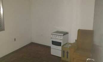 Imagem 2: Apartamento para venda possui 70 metros quadrados com 2 quartos em Azenha - Porto Alegre