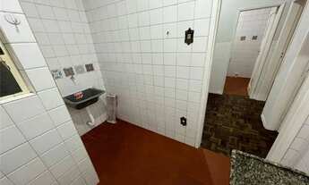 Imagem 7: Excelente apartamento com 2 quartos, sala, cozinha com armário, lavanderia, banheiro socia