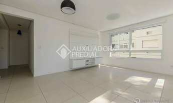 Imagem 2: PORTO ALEGRE - Apartamento Padrão - Partenon