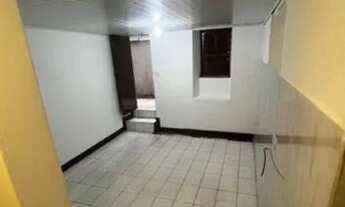 Imagem: Aluga se quarto individual com banheiro