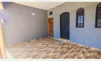 Imagem: Casa a venda com 4 cômodos, 2 quartos