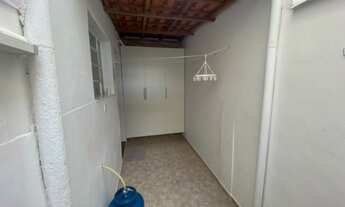 Imagem 2: Sobrado para venda possui 80 metros quadrados com 2 quartos em Cambuci - São Paulo - São P